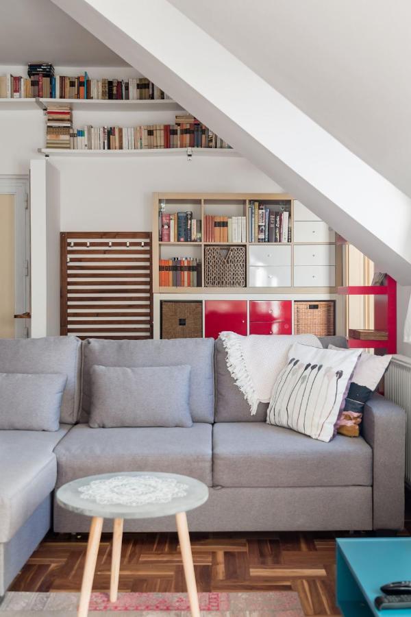 Relax Into Loft Living At A Light-Filled City Escape Будапеща Екстериор снимка